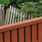 Protect Your Florida Wood Fence and Deck: Why Sealing and Staining Matter in the Sunshine State